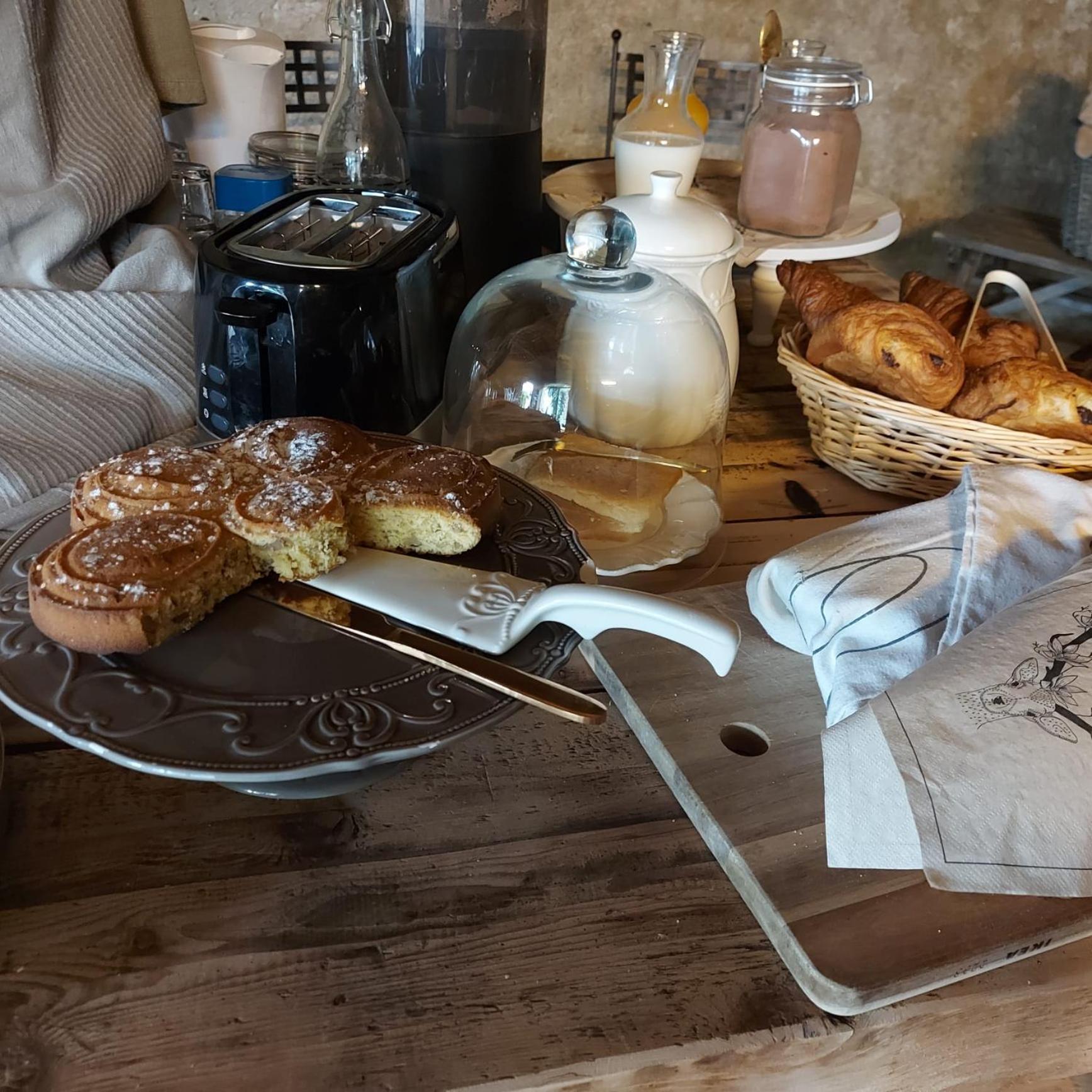 Bed and Breakfast Les Trois L Gindou Exterior foto